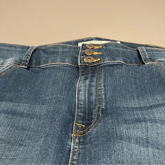 Torrid First at Fit Women's Blue Jegging Crop Jeans, Size 24 - Picture 7 of 12
